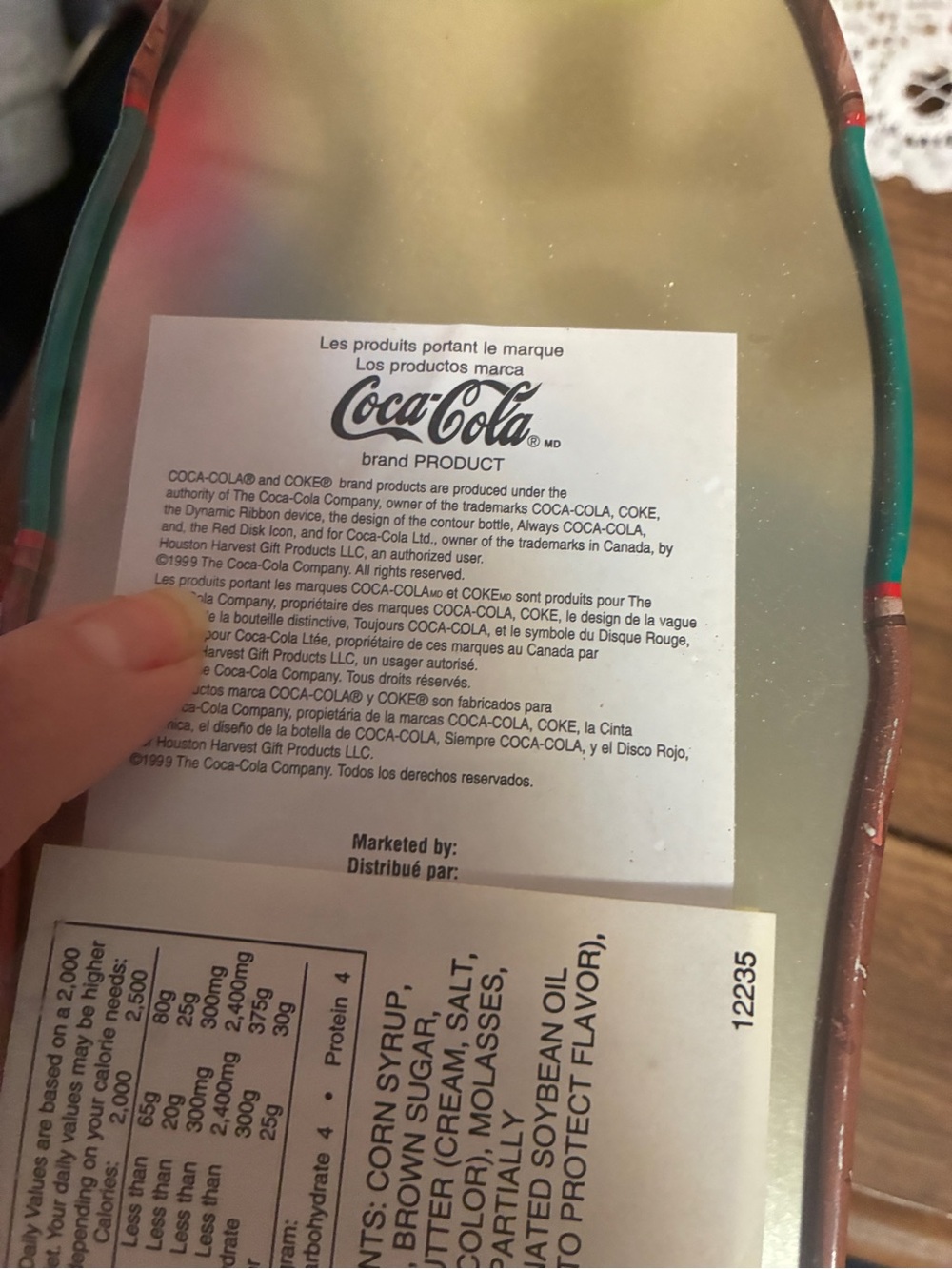 Vintage Coca-Cola Bottle Shaped Tin with Santa Illustration 1999 Unopened NOS - Picture 6 of 7
